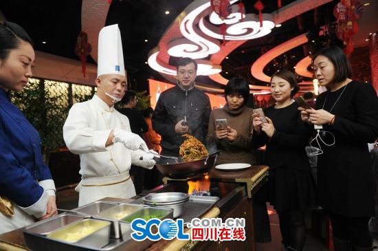 百余川菜老师傅发文图视频 厨房小白也能成大