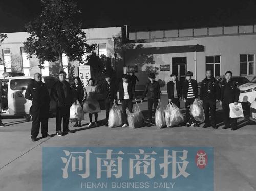 女网友约他凌晨公园见 郑州男子桃花运变“桃花劫”