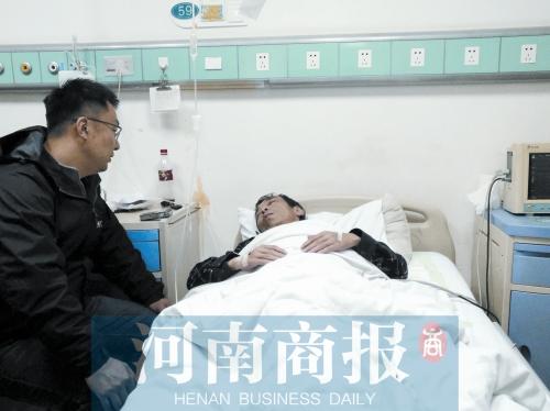 郑州网红的哥遭的姐拒载还被打?双方各执一词