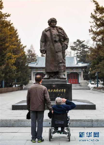 (新华全媒头条·图文互动)(2)父与子，60年：守护英雄到白头——抗战英雄徐振明一家两代守护杨靖宇陵园纪实