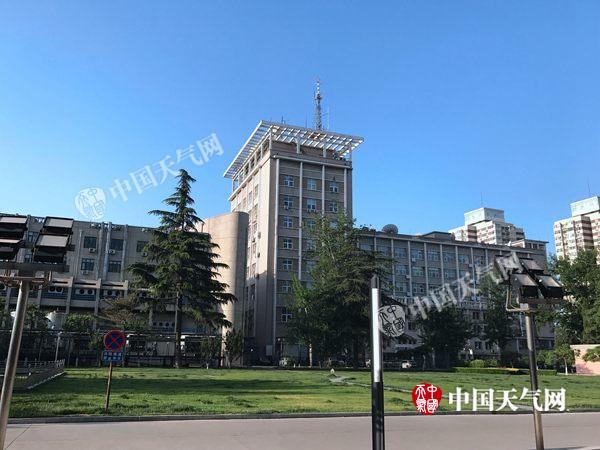 五一假期北京干晒 今日最高33℃并伴6级阵风