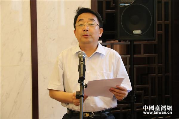 甘肃省台办主任王锋致辞欢迎台湾摄影家。(中国台湾网 刘燕莱 摄)