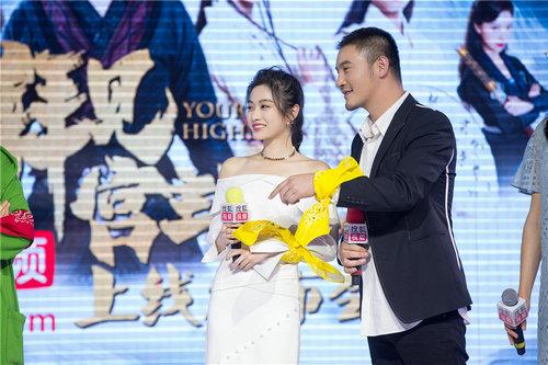 孙雪宁献唱主题曲 分享新剧幕后拍摄趣事