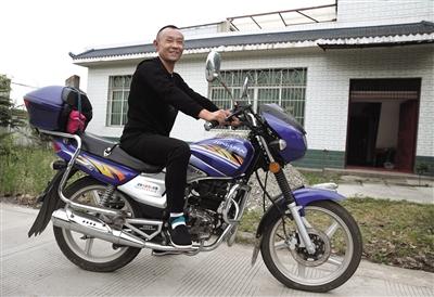 背亡妻回家的男人我既不情义也不薄情只是平常人