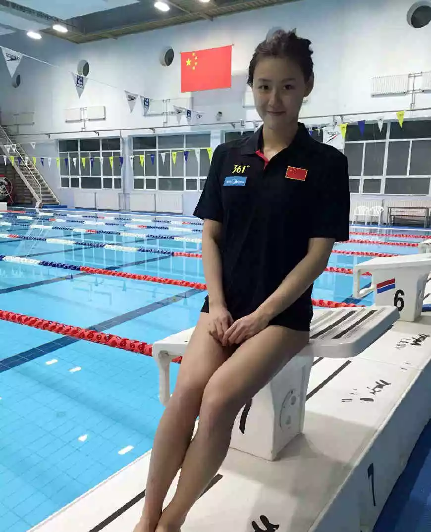 游泳运动员刘婧图片