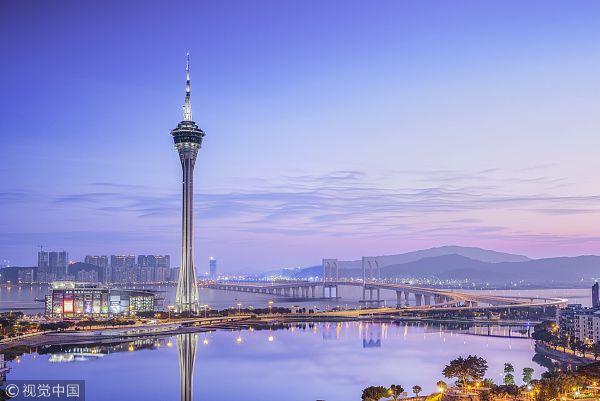 成为澳门八景之一独特别致的造型更勾勒出了"镜海长虹"澳氹大桥和友谊