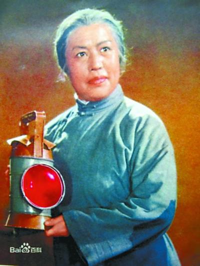 红灯记李奶奶扮演者高玉倩去世享年92岁