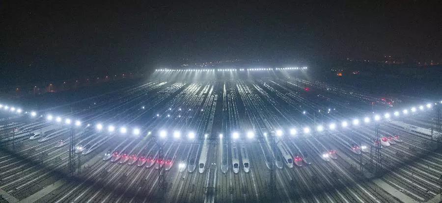 和还在坚守岗位的你踏上归途的你2019年春运正式拉开帷幕