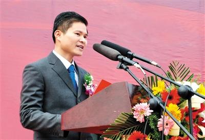 商人黄春发曾犯偷税罪三次被追逃仍任县政协常委