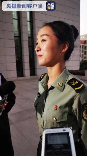 被誉为最美驻澳女兵 管刘寒"时刻准备着""时刻准备着"是驻澳门部队
