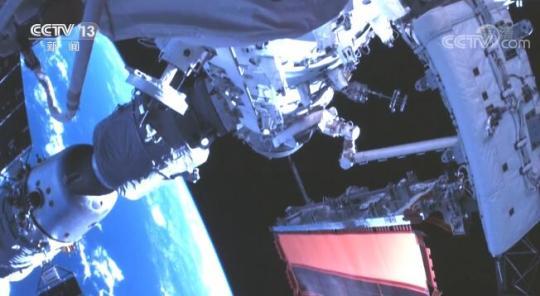 太空站机械手臂属七和弦货运物流宇宙飞船实验获得圆满收官 为后面太空站在轨拼装修建积累经验