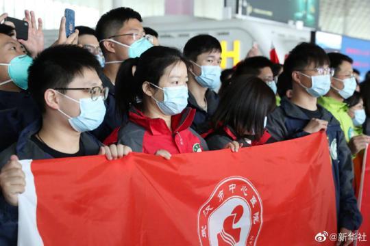 湖北省调派第三批医疗组共130人援助上海市