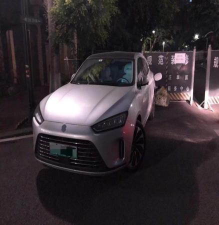 一碗蛋炒饭、一床铺盖、一场陪护……这些战疫场景温暖你我他