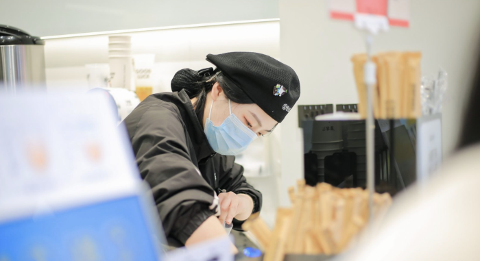 五一假期新茶饮持续火热，古茗多家门店销量破万杯