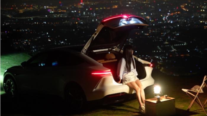 飞凡舒适科技日发布飞凡巴赫座舱明日篇