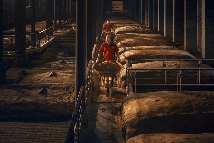 演绎“600年活着的传承” 水井坊博物馆携手大运会彰显成都另一面