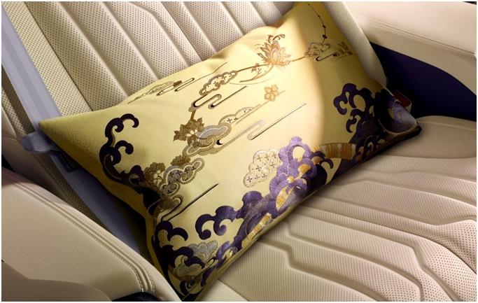 别克世纪CENTURY推出全球限量5台郭培联名高定版车型售价108.99万元