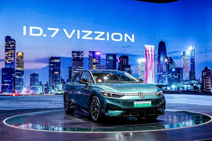 ID.7 VIZZION亮相广州车展 一汽-大众加速电动化转型