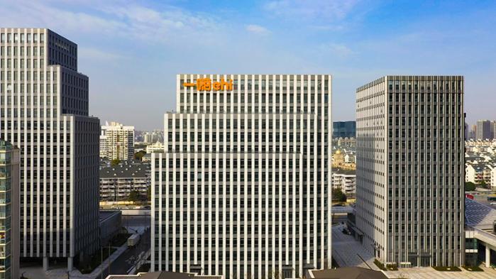 嵌入发展潮流：一嗨租车解答商业价值与社会责任双命题