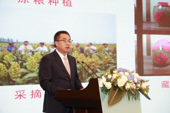 西凤酒受邀参加国家大剧院话剧《面皮》演出媒体见面会