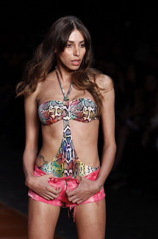 ��������ģ��LeaT�״���Ӿװ����������չ̨