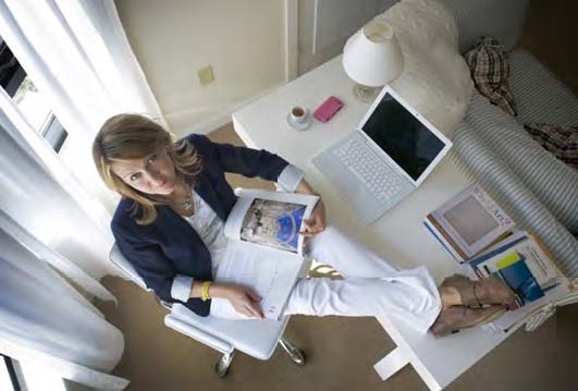 ��Ӱ������25λ�����������İ칫������ͼ����2��