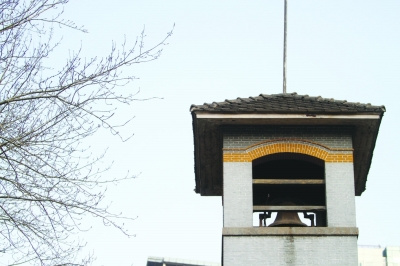 123年前南京"第一高楼"金陵中学古钟楼始修复(2)