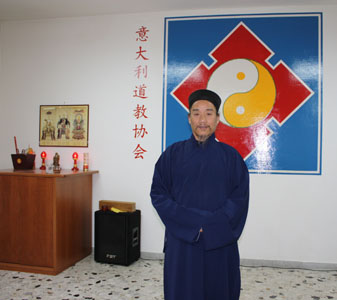 新闻中心 文化新闻   中国道教协会新闻发言人简历(图)   孟至岭道长