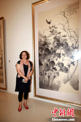 �ܷ꿡ɽˮ��������Ʒչ�ڱ�����Ļ����ͼ����2��