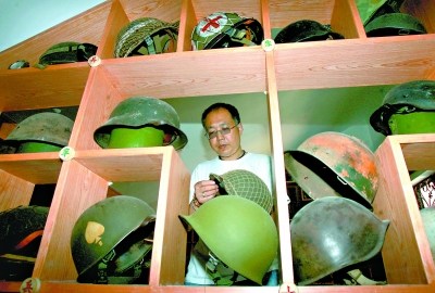 日军钢盔看似威风烦恼多:里衬太薄成催命利器