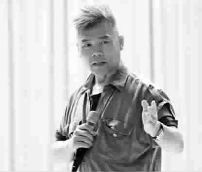 “名嘴”司马南遭扔鞋引思考:应允许批评与反批评