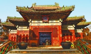 北海团城承光殿玉佛来自缅甸曾被八国联军砍伤