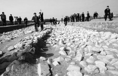 ��侹ųǣ�չ�ֳ���ʷǰ������ͼ��