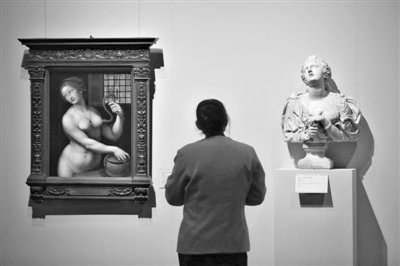 ¬������Ʒ������չ�ֵ��к�������ͼ��