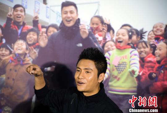 评《妈妈咪呀》:三个“女汉子”一台戏(图)