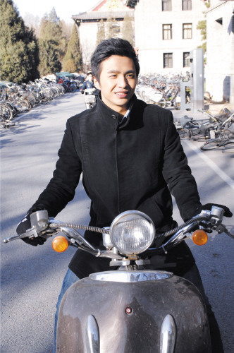 "最帅大学教授"魏坤琳将坐镇《最强大脑》(图)