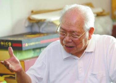 马识途著22万字回忆录:不求畅销但学巴金讲真话