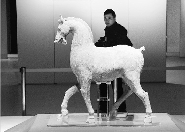 南京举办马文物精品展展现马民俗文化(图)