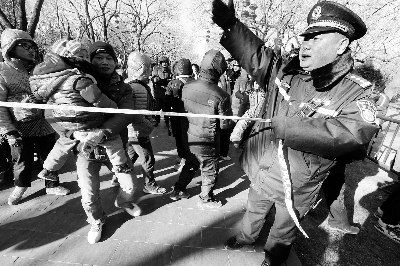 ��̳����ÿ���4���˿���500���������ϸڣ�ͼ��