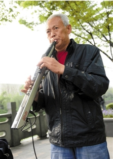 �ϲ���ѧʮ��������ǧ�����ӱ��Ʋݸ����ּң�ͼ��