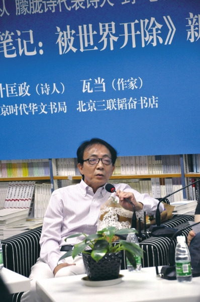 ��С��ع��������״θ��ܵ������ͺڰ�������ͼ��