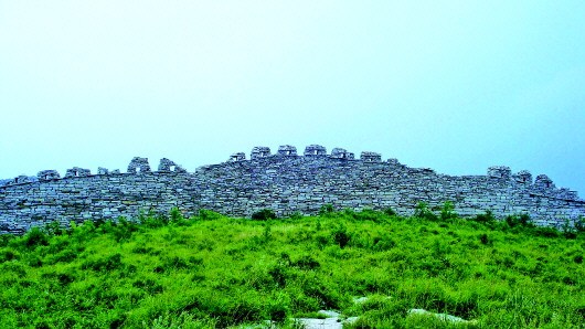 ɽ������ųǱ������Ž������±��Դ�4ʯ�ݣ�ͼ��