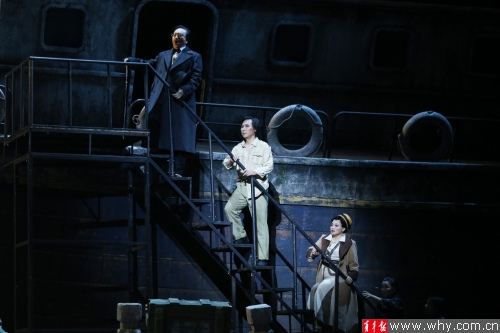 �Ϻ����������ڿ�Ļ��ӭ��������