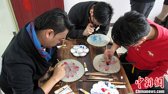 ��������������Ա������޺���