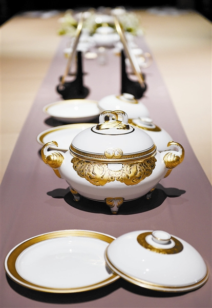 ����APEC����ɺ͹����ô�չ����ͼ��