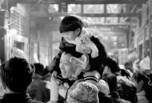 �����Ž־ٰ촺��ǰ���ϼ�ʼ������Ǭ¡���