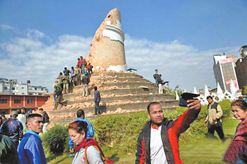 �ο����Ჴ���Ž����Ķϱڲ�ԫǰ��������ŭ��ͼ��