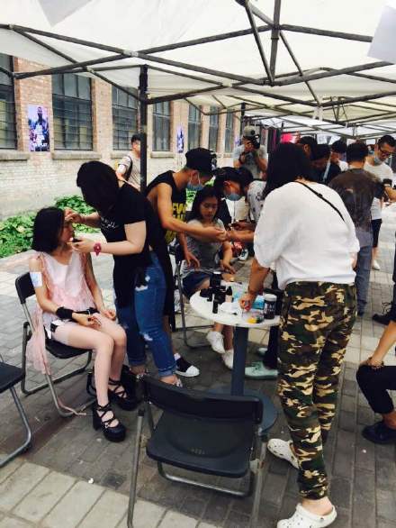 һ���Ӱ�����Cosplay���Ů������Ӧ��ͼ��