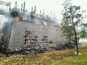 大明宫遗址公园“栖凤阁”蹊跷起火原因有待调查