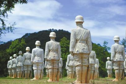 ��ս����ɽս�ۣ���ս95����վ���ȫ�ߣ�ͼ��